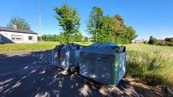Altglas-Container Sportplatz Löschenrod