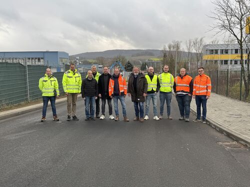 Fertigstellung der Straßenerneuerung  Am Lingeshof im Industriepark Rhön