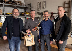 Verabschiedung von Stefan Jahn im Beisein von Bürgermeister Johannes Rothmund, Bauhofleiter Christoph Günther und Nico Schleicher, Leiter der Bauverwaltung